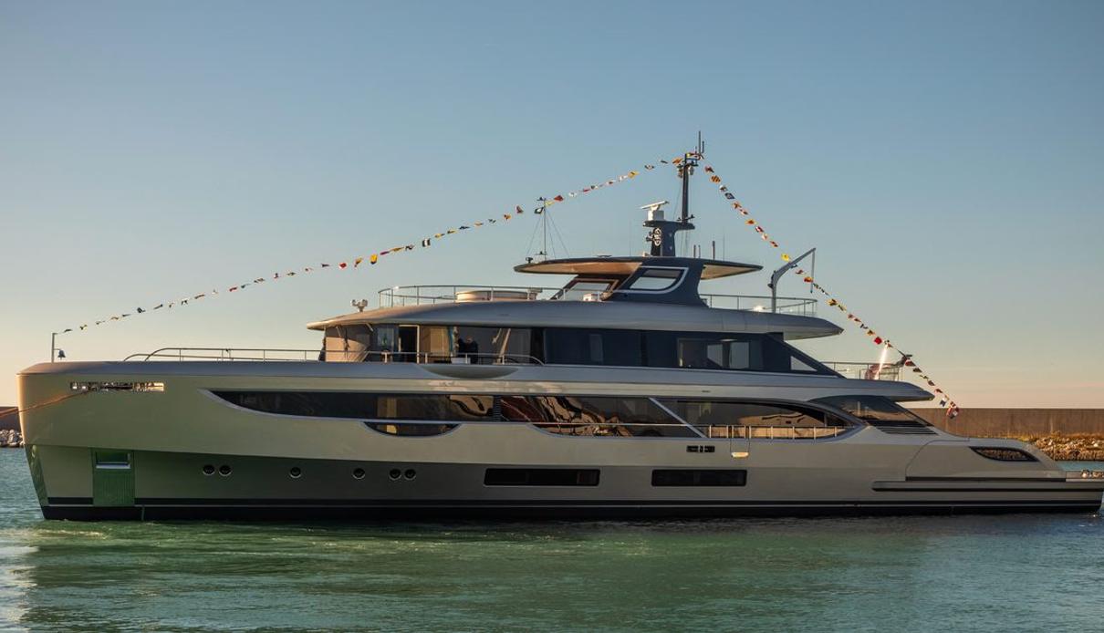 Solusa yacht, Benetti