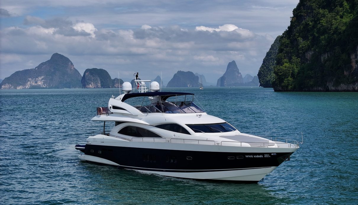 Major Affair yacht, Sunseeker