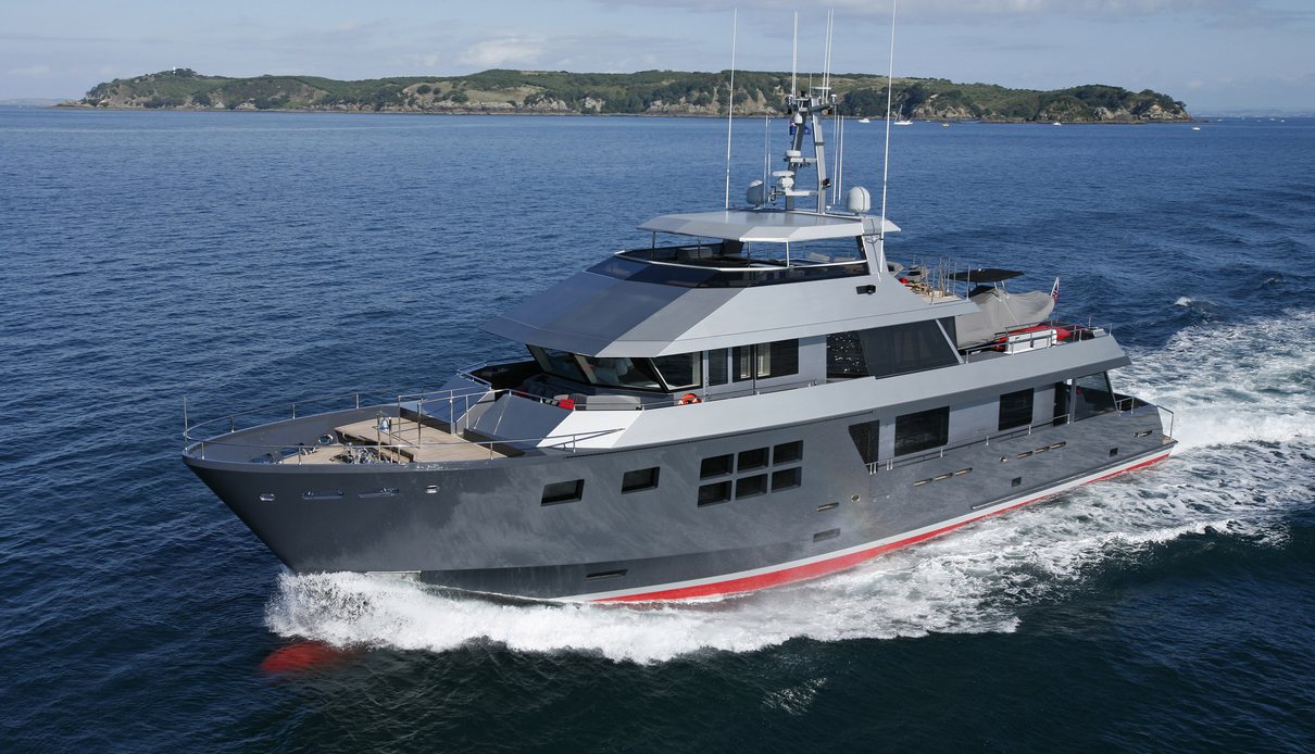 Akiko yacht, Alloy Yachts