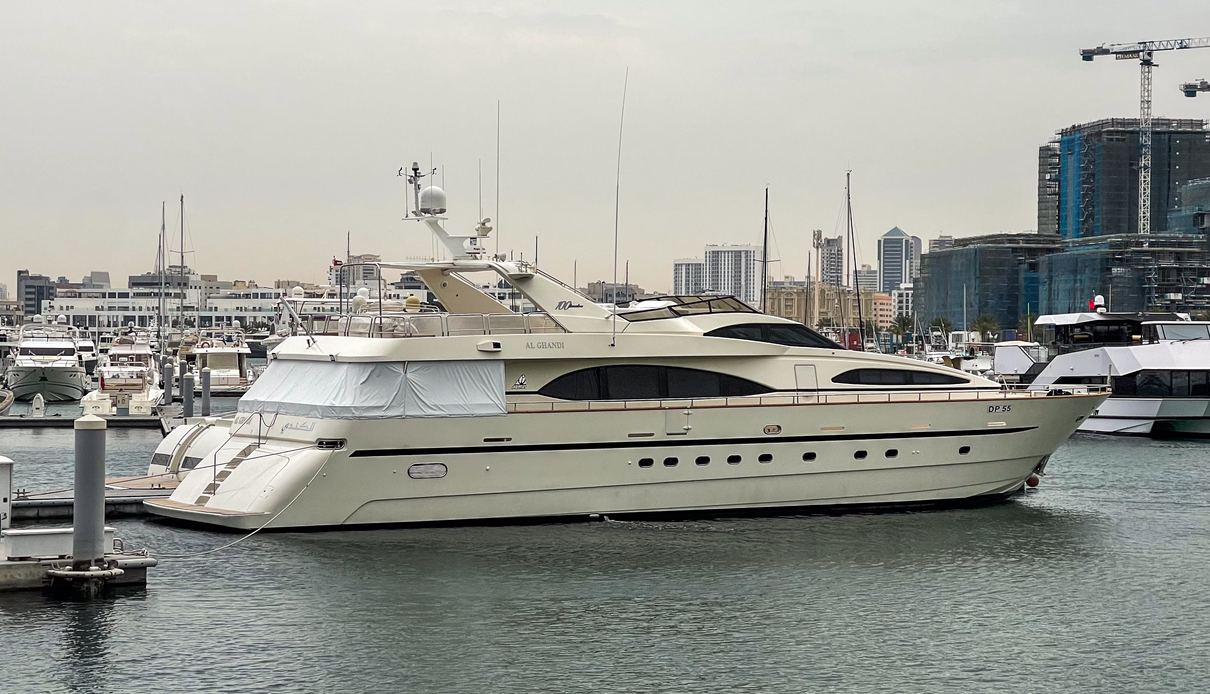 Al Ghandi yacht, Azimut