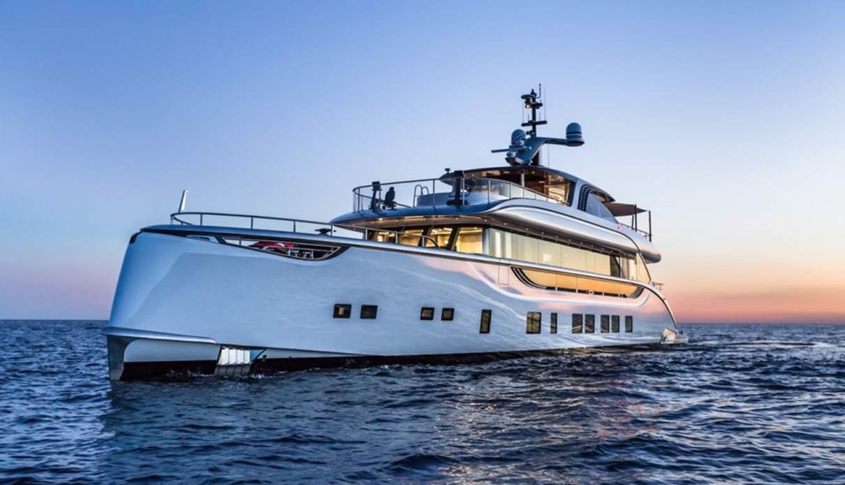 Jetsetter yacht, Dynamiq