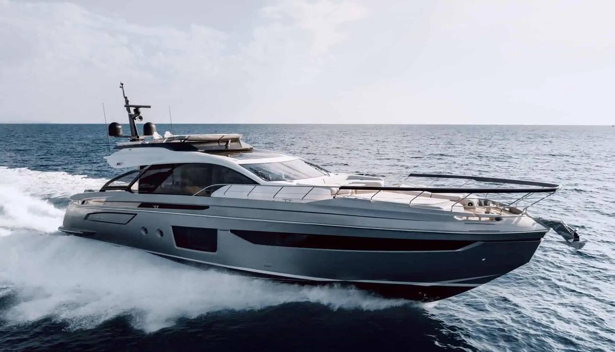 Noi 6 yacht, Azimut