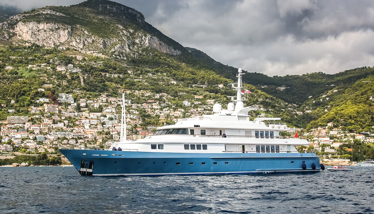 Amore Mio 2 yacht, Abeking & Rasmussen