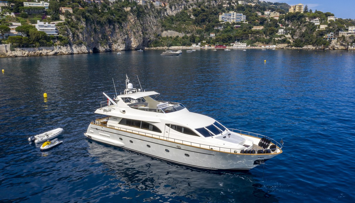 Lady Maureen yacht, Falcon Yachts