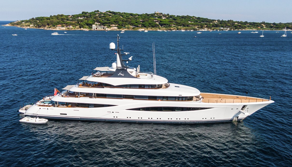 Juice yacht, Feadship