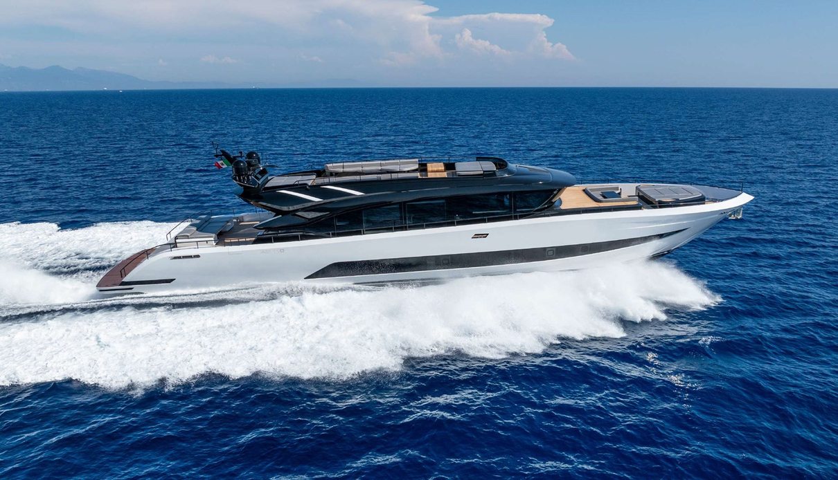 One Ten yacht, AB Yachts