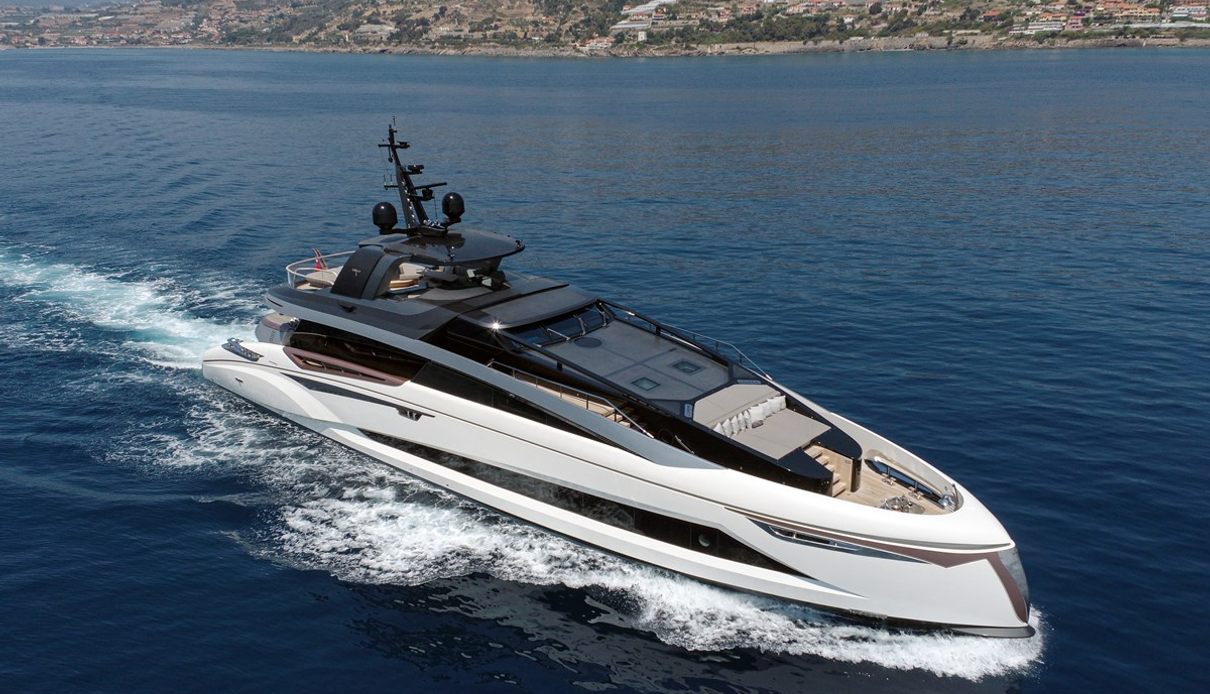 Falcon Eye yacht, Tecnomar