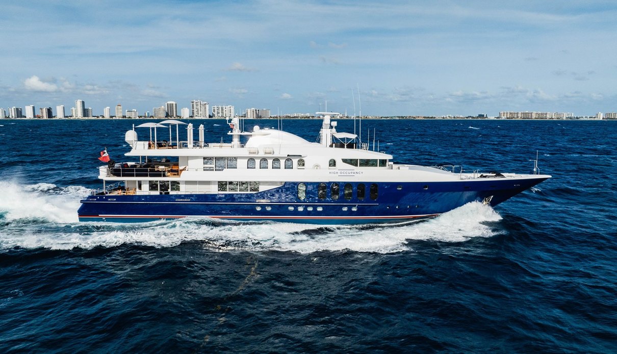 High Occupancy yacht, Oceanfast