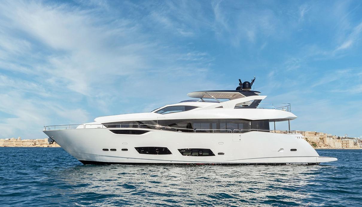 Fafy yacht, Sunseeker