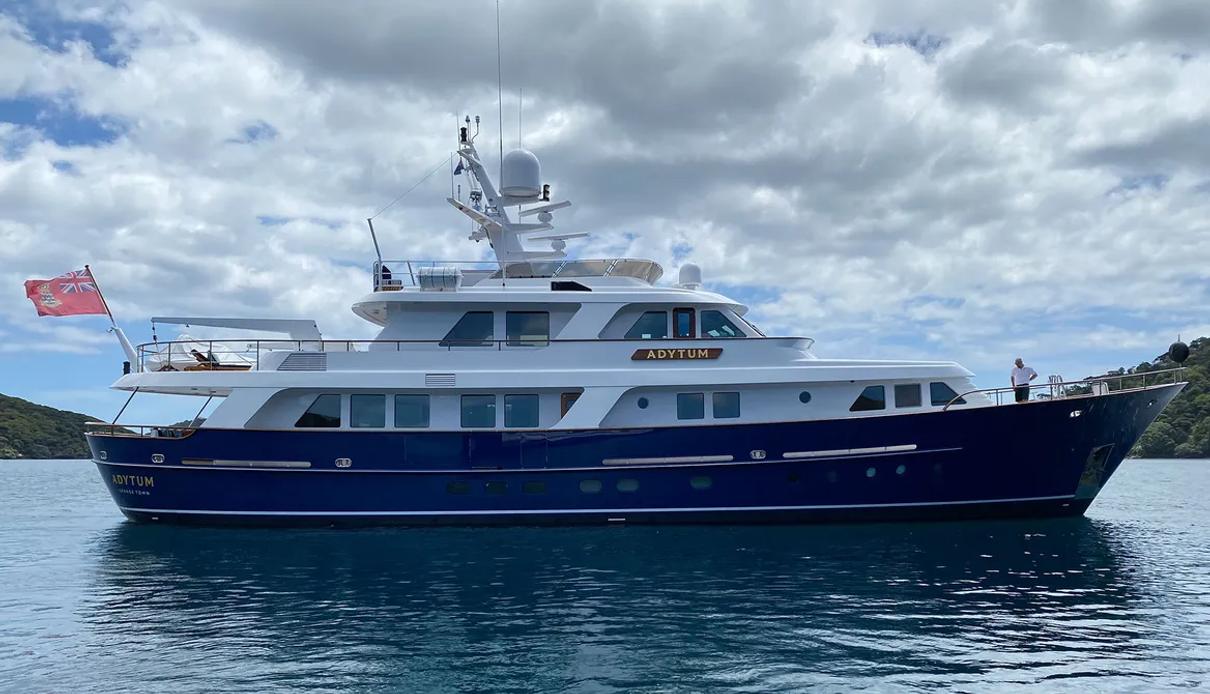 Beowulf yacht, Royal Hakvoort