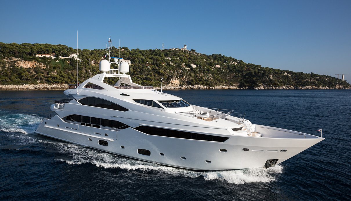 Thumper yacht, Sunseeker