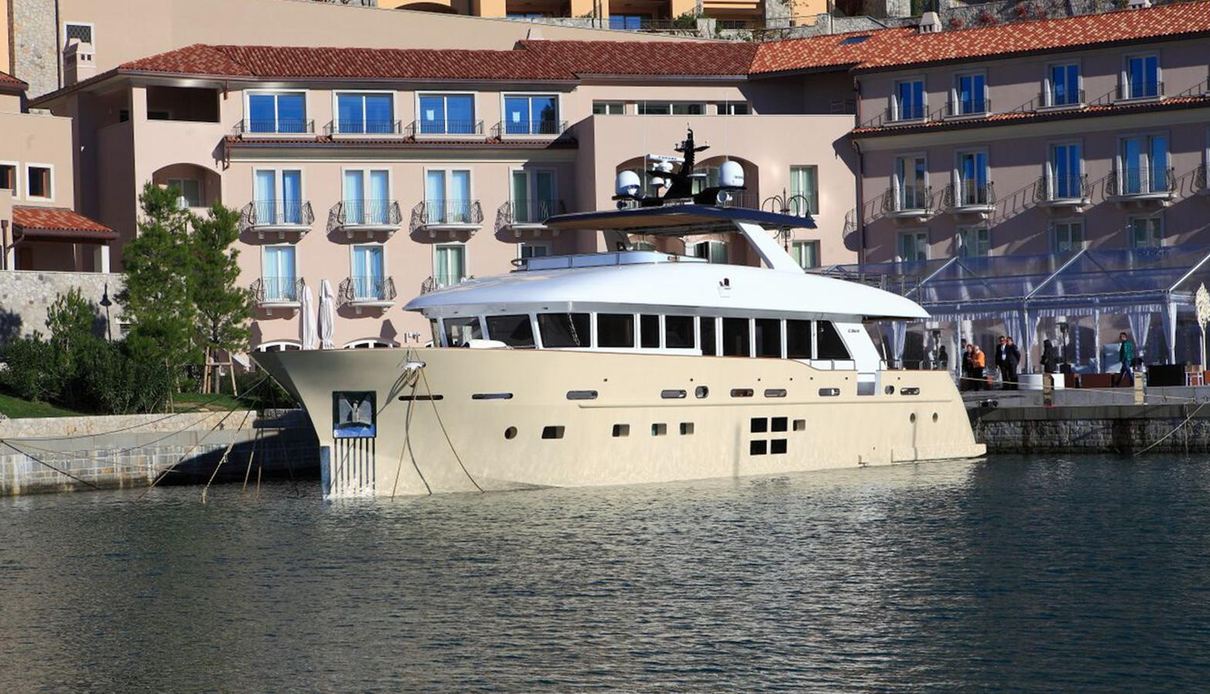 Don Michele yacht, C.Boat