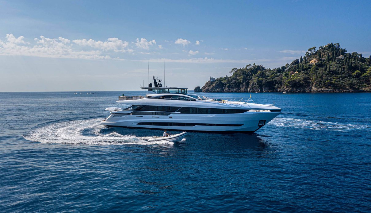 Sophia yacht, Mangusta