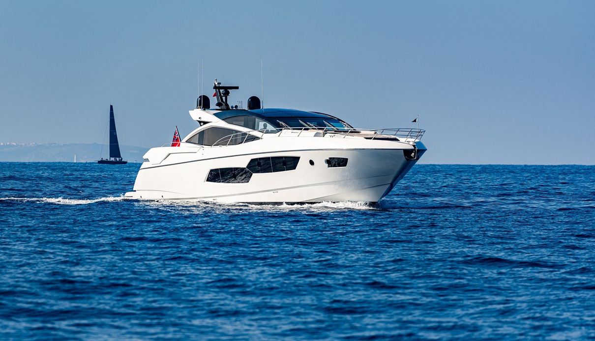 Clavis yacht, Sunseeker