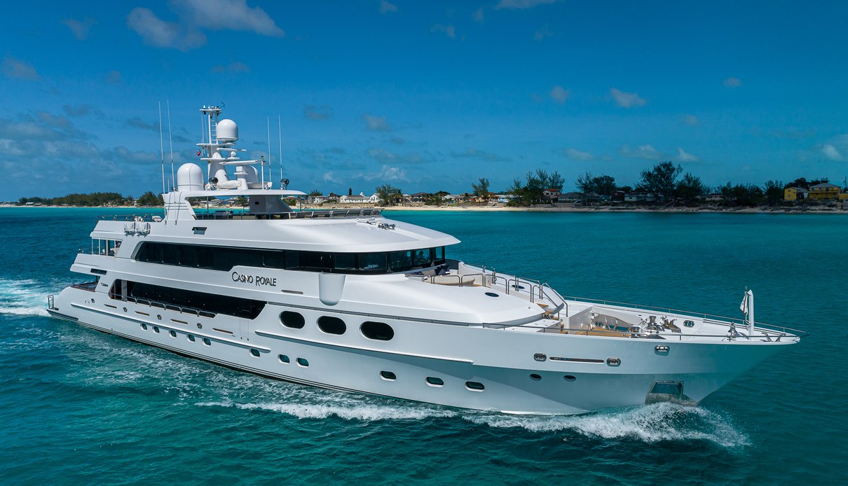 Lady Elaine yacht, Christensen