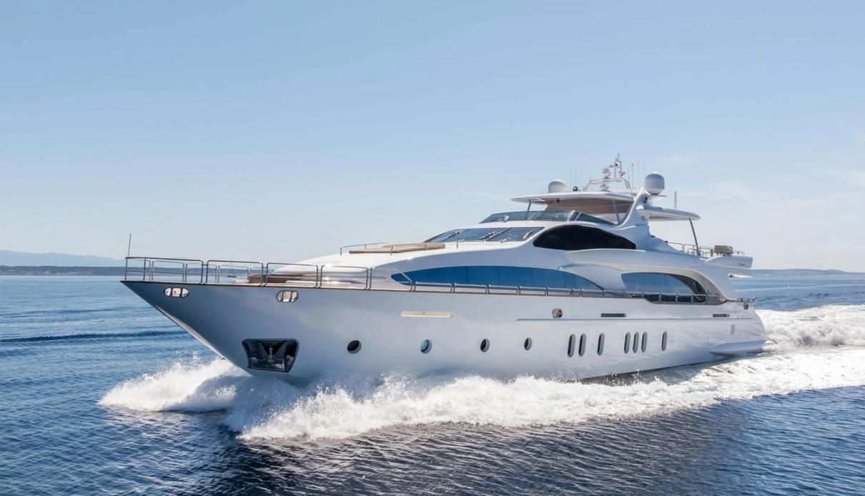 Artemy yacht, Azimut
