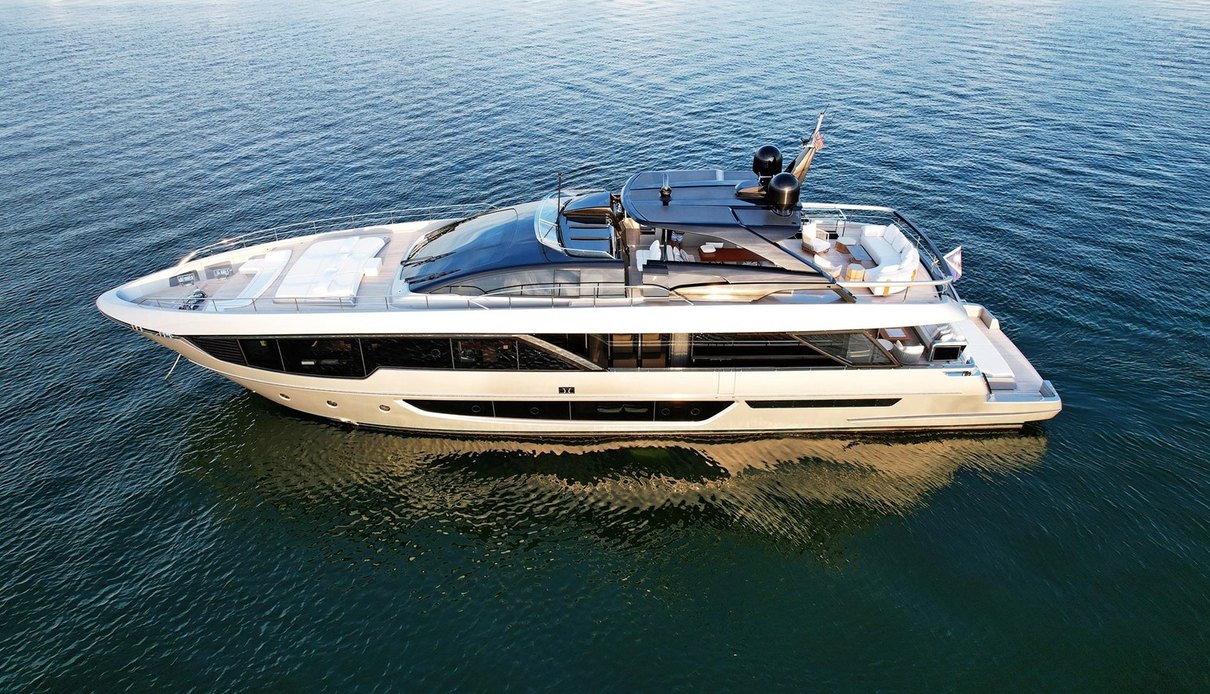 Allegra yacht, Riva