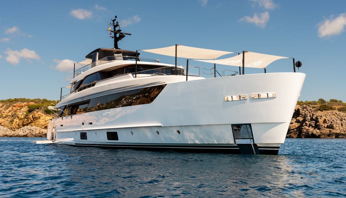 AV1 yacht, Sanlorenzo