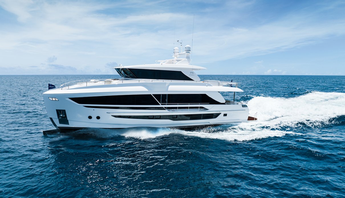 Rosy Sky yacht, Horizon