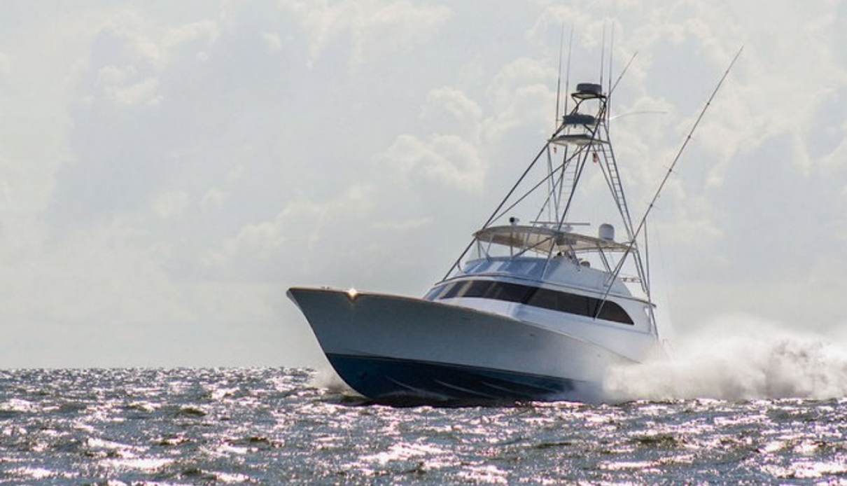 C'est La Vie yacht, American Custom Yachts