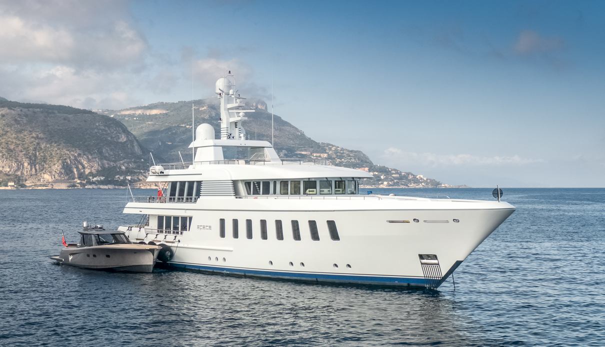 Sport yacht, Feadship