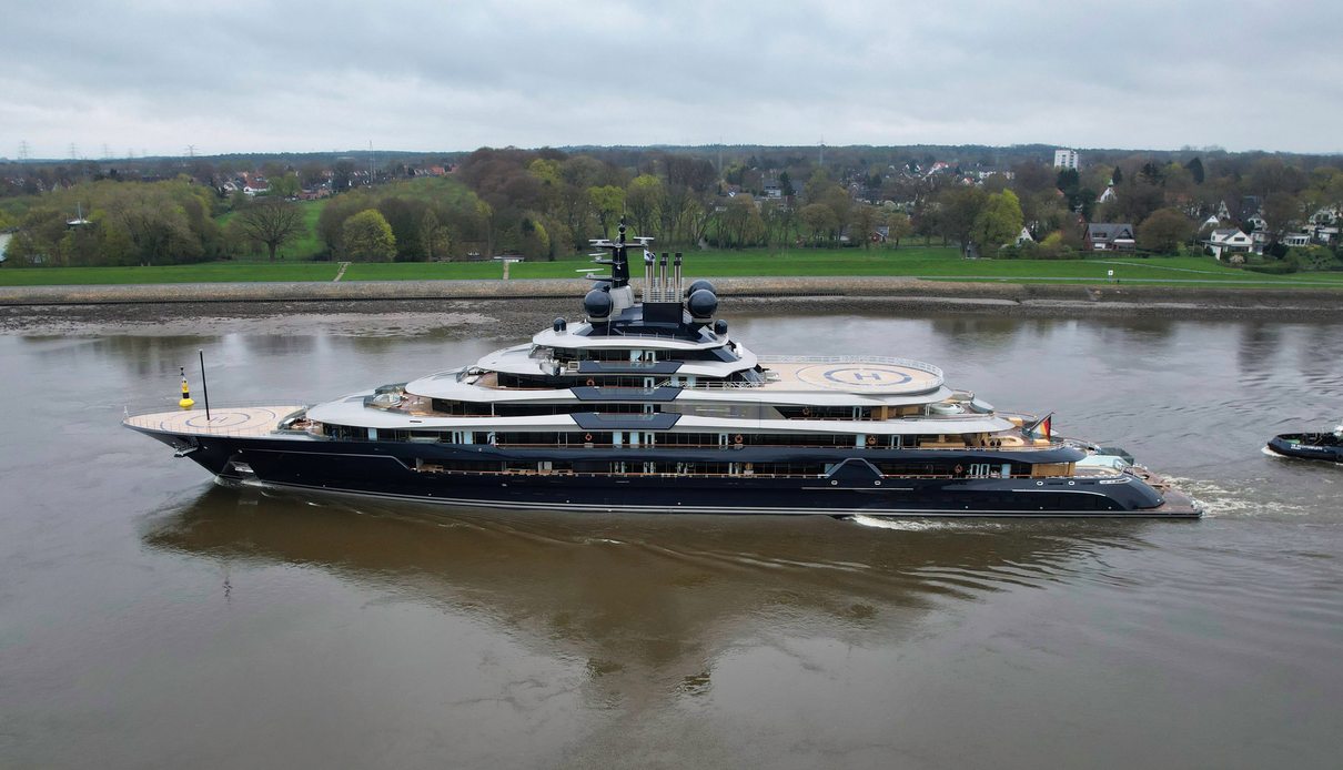 Luminance yacht, Lurssen