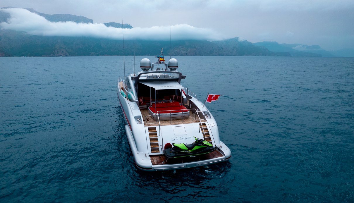 La Digue yacht, Mangusta