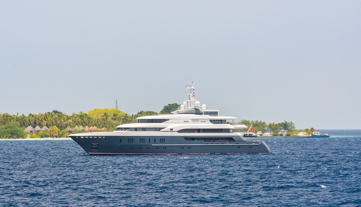 Altair yacht, Lurssen