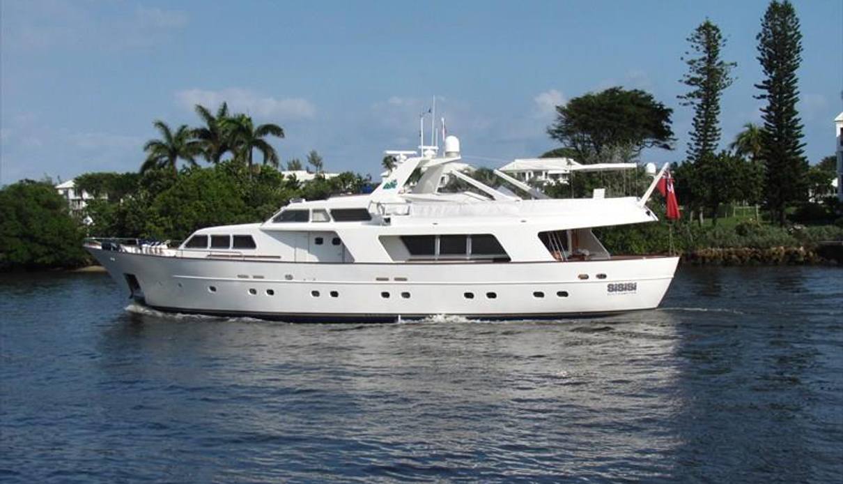 SiSiSi yacht, CNSM