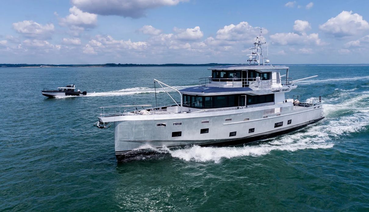 Mamaluna yacht, Arksen