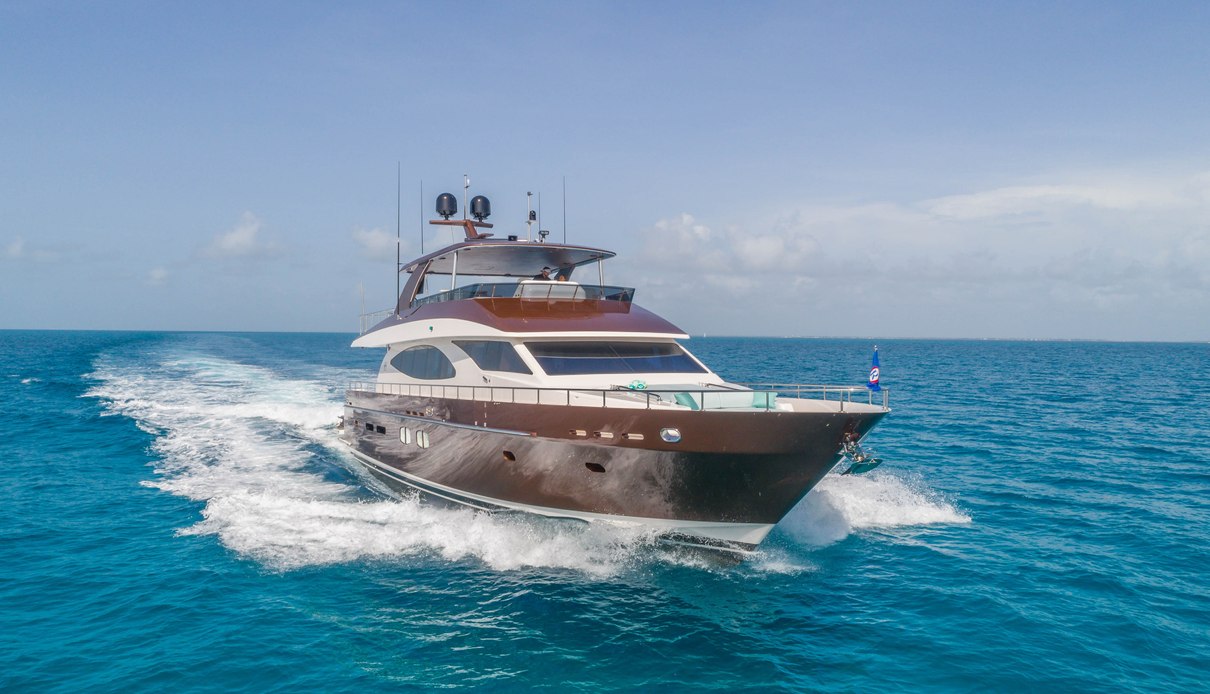 Deal Maker yacht, Hargrave Custom Yachts