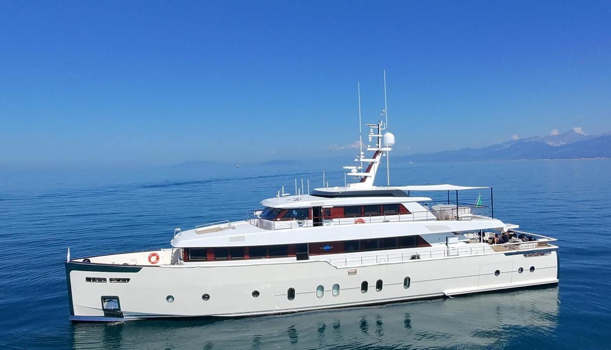 Pleiades yacht, Codecasa