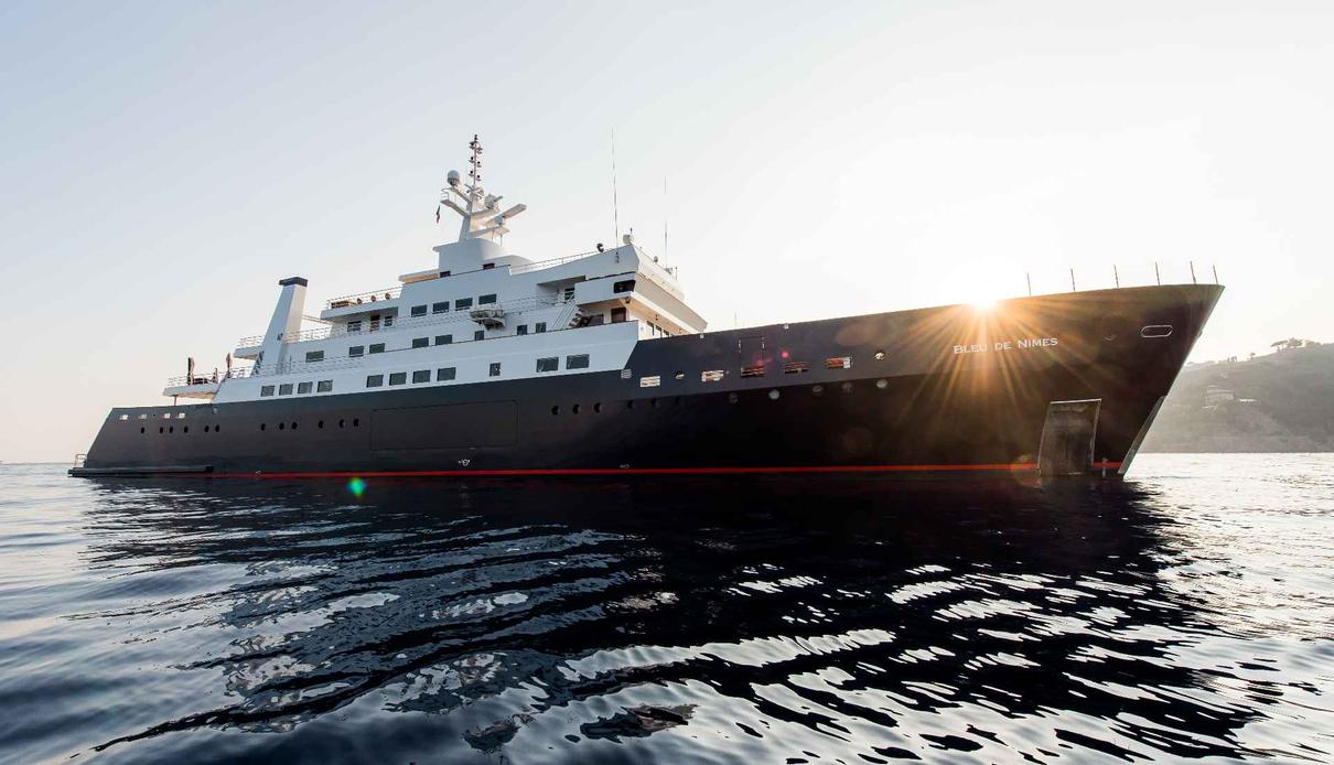 BLEU DE NIMES Yacht - 73m Clelands Shipbuilding Co 1980 | YachtBuyer