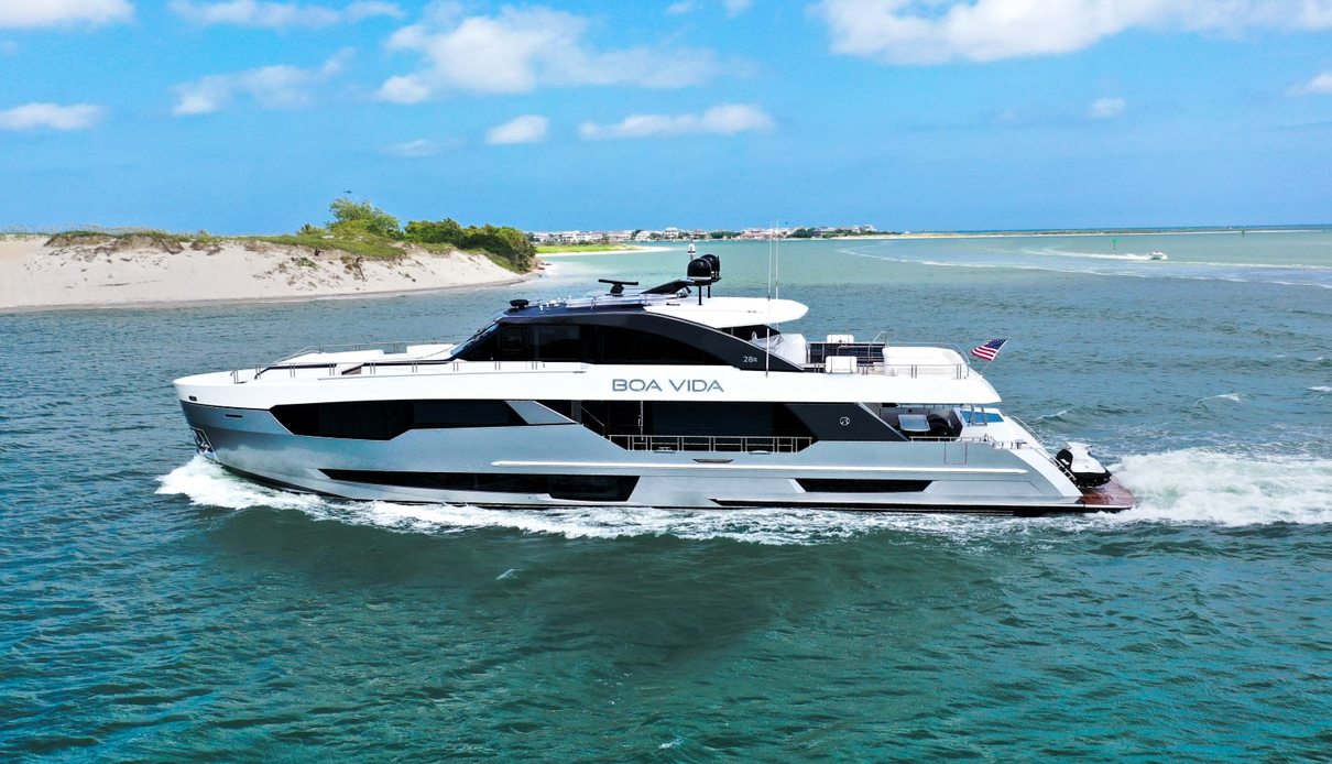 Pinch Me yacht, Ocean Alexander