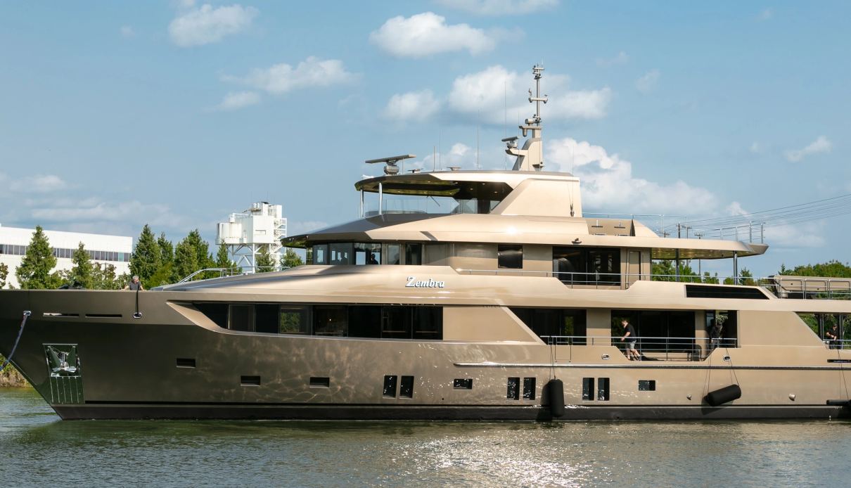 Zembra yacht, Delta Marine