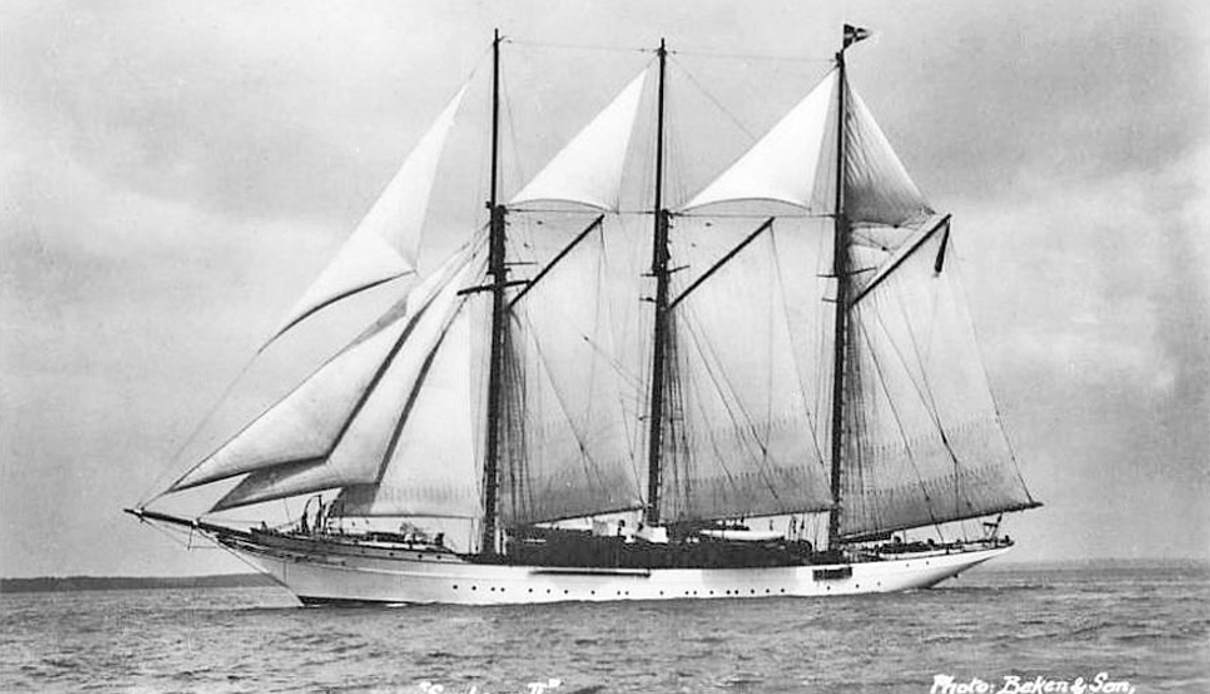 Eugene Eugenides yacht, W. Denny Brothers