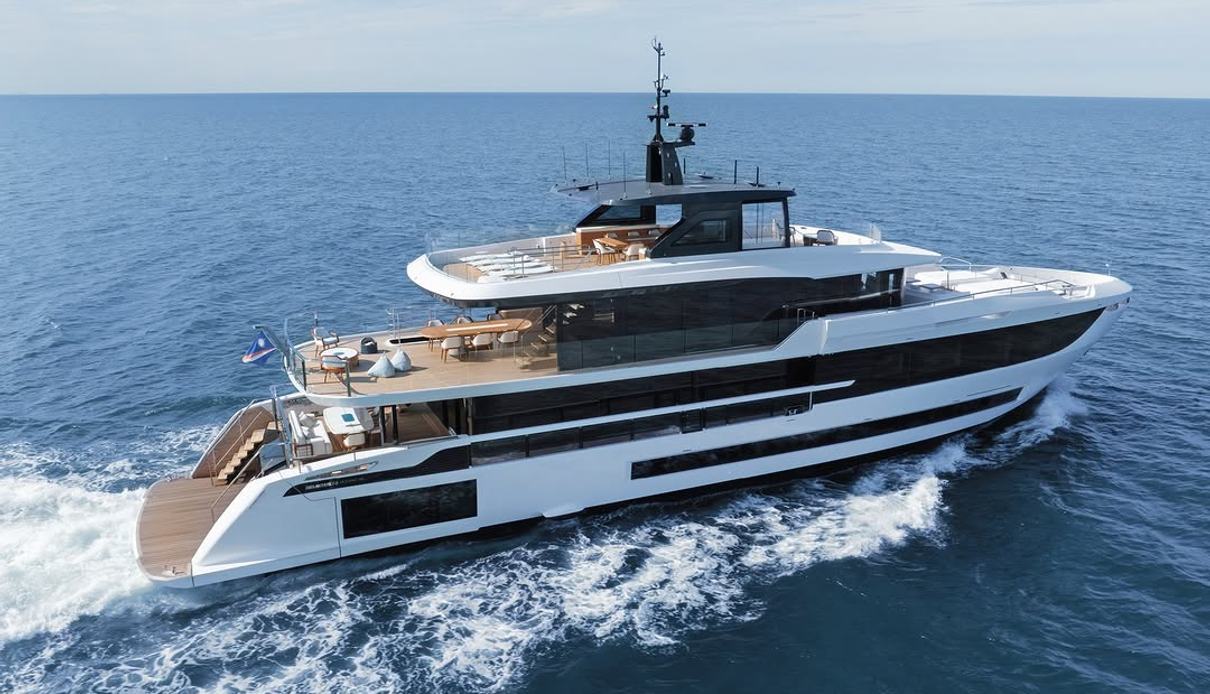 White Star yacht, Mangusta