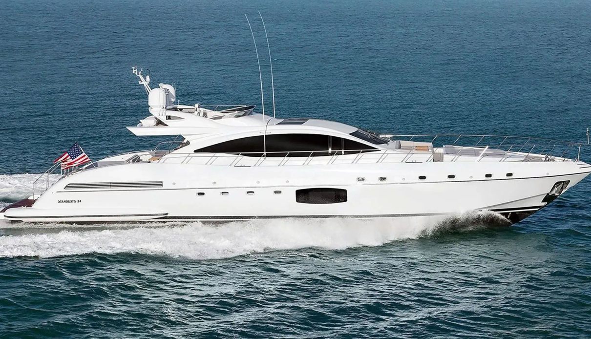 Iary yacht, Mangusta