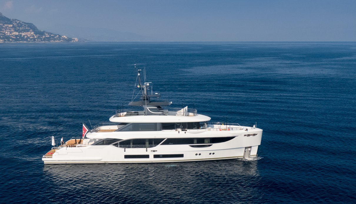 Ubiquitous yacht, Benetti