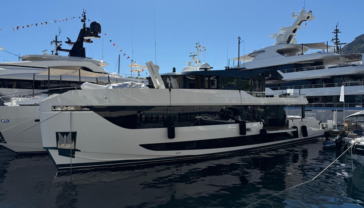 Daria yacht, Arcadia