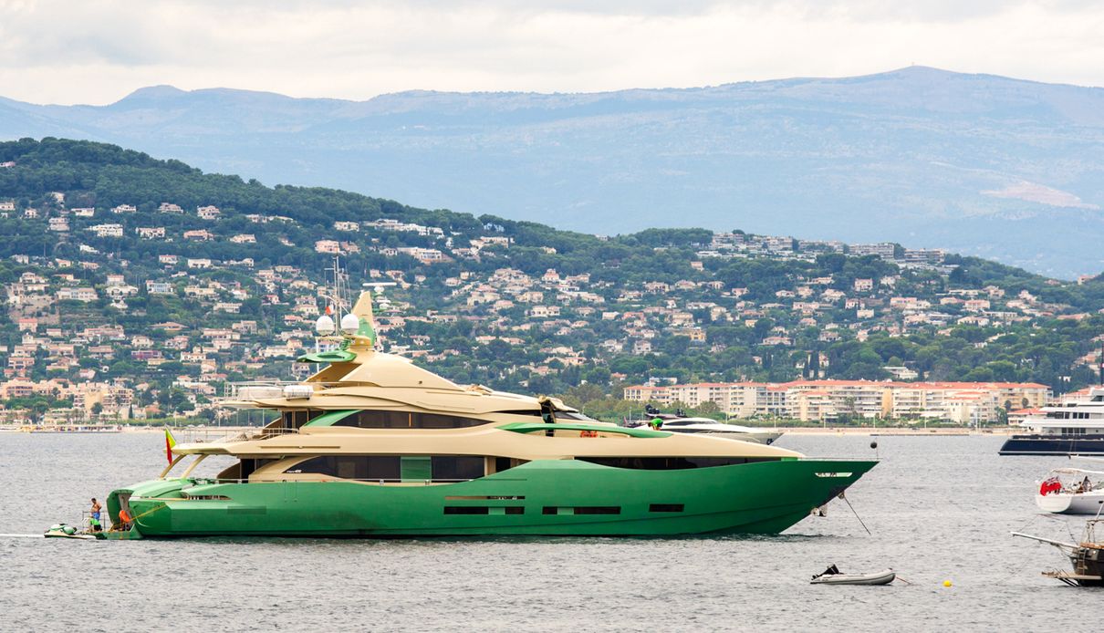 Almaha yacht, Peri Yachts