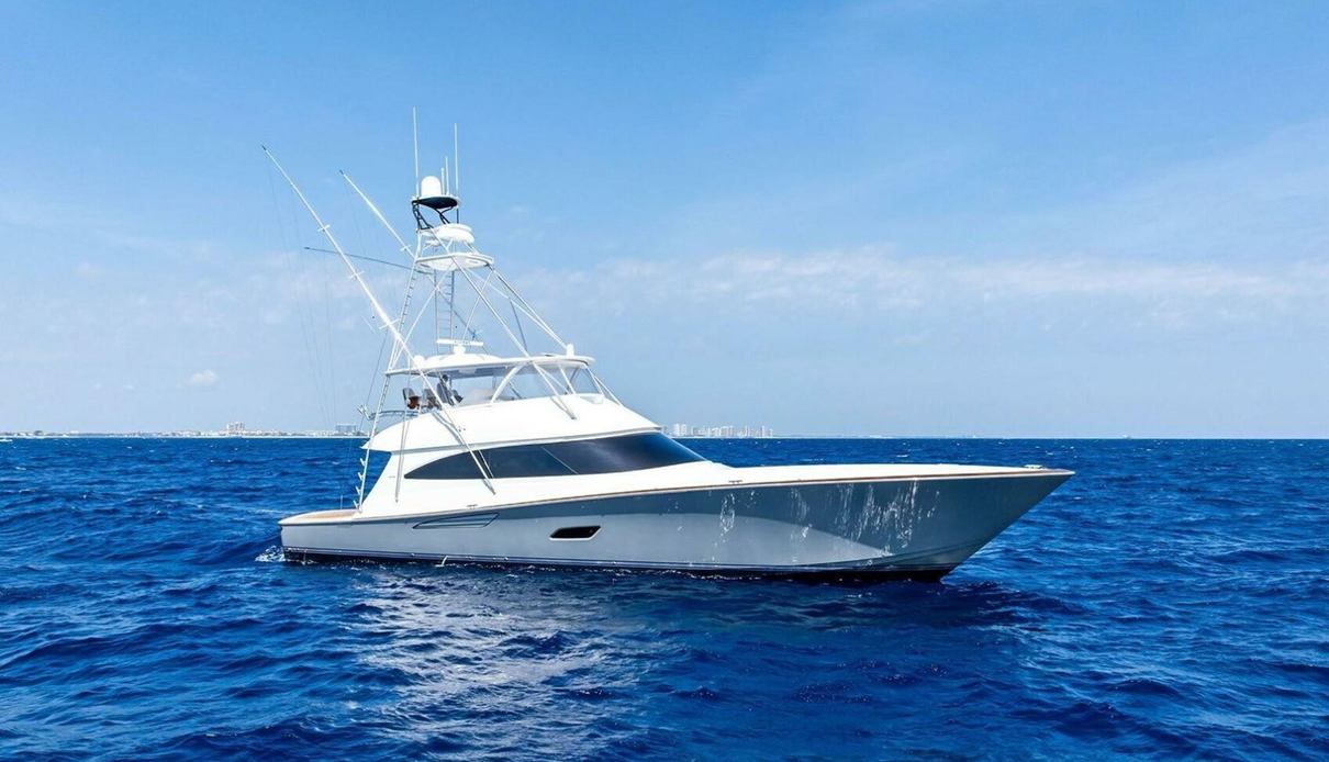 Hos N' Around yacht, Viking Yachts