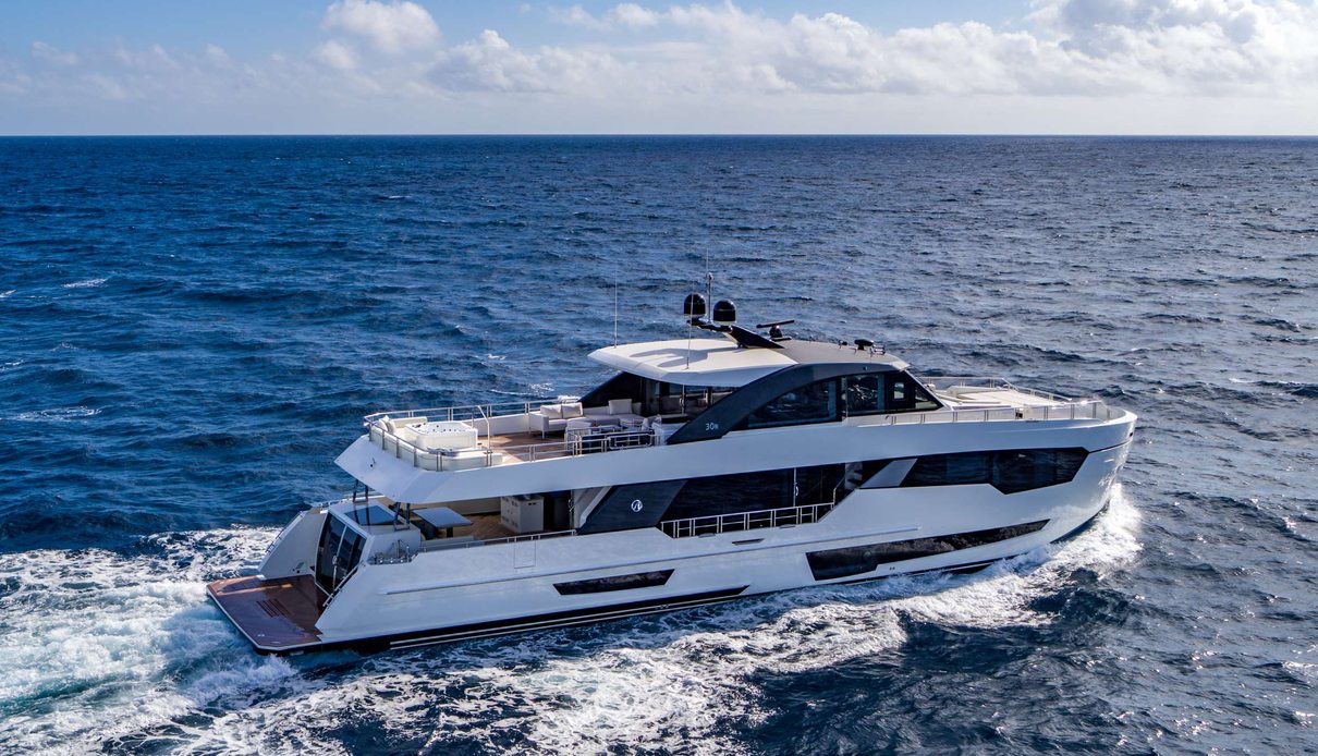 Veva yacht, Ocean Alexander