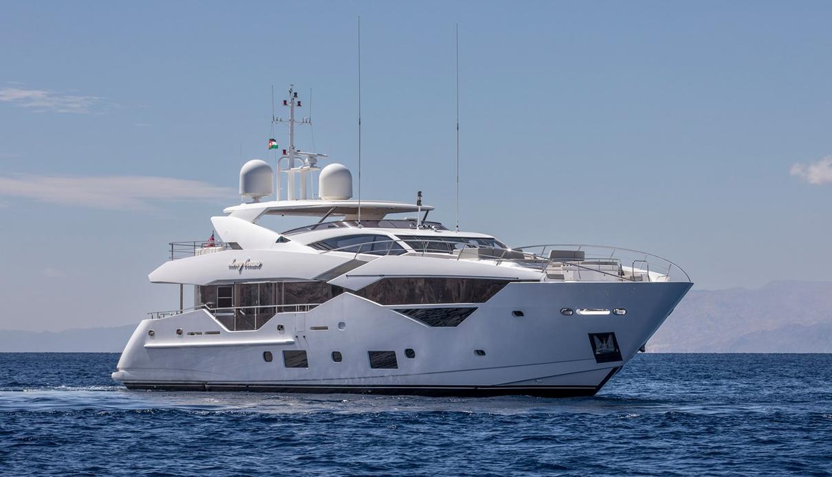 Mercy Oceans yacht, Sunseeker
