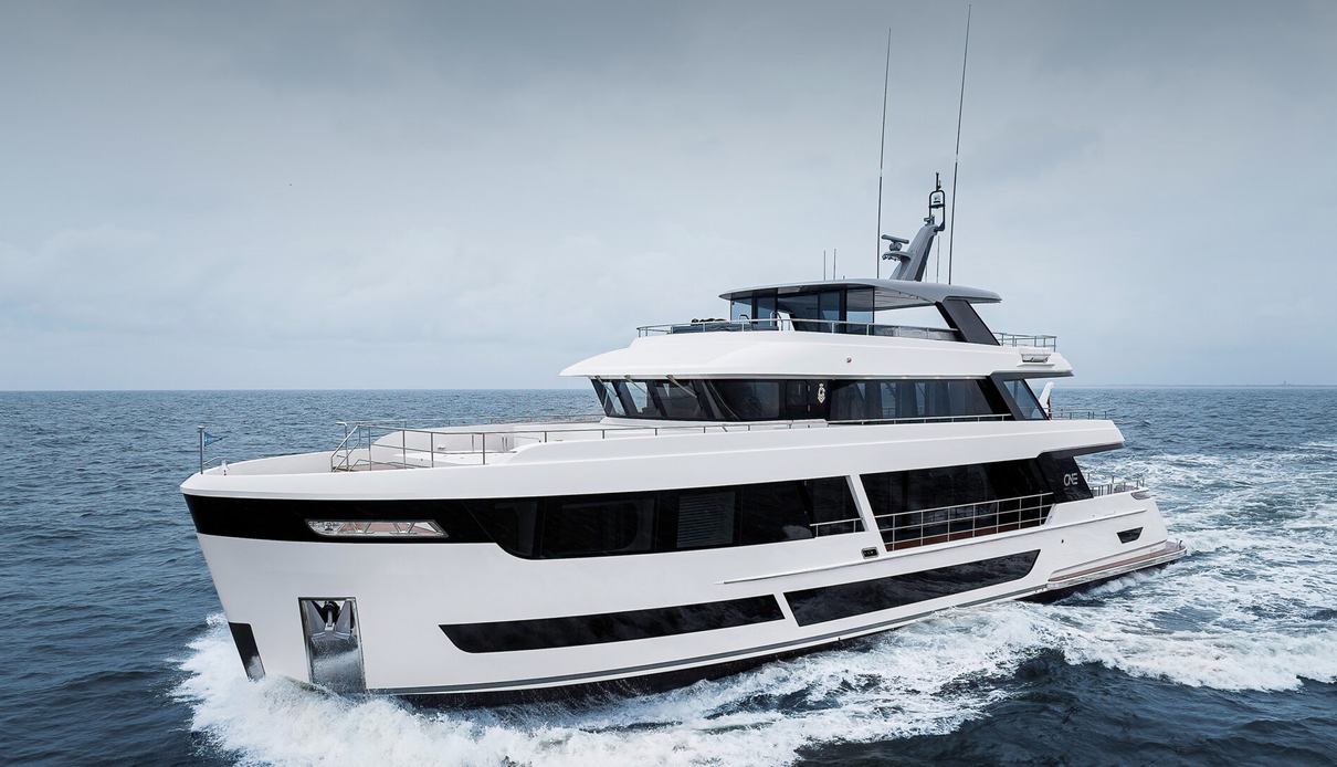 Maravi yacht, Van der Valk