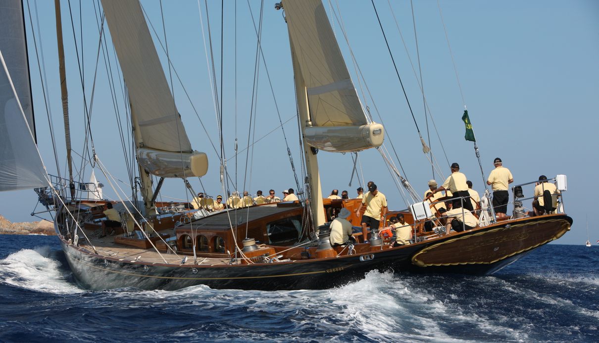 Asgard yacht, Abeking & Rasmussen