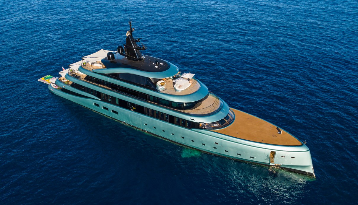Kensho yacht, Admiral Yachts