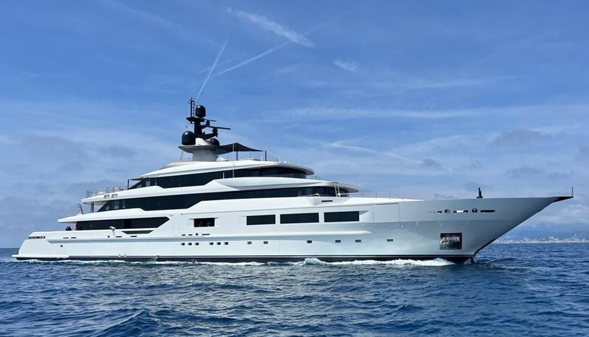 Casino Royale yacht, Tankoa Yachts