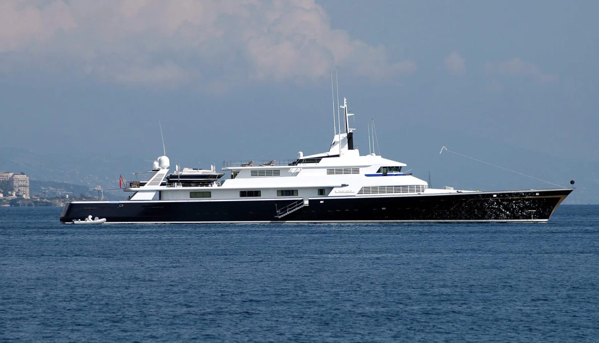 Carinthia VI yacht, Lurssen