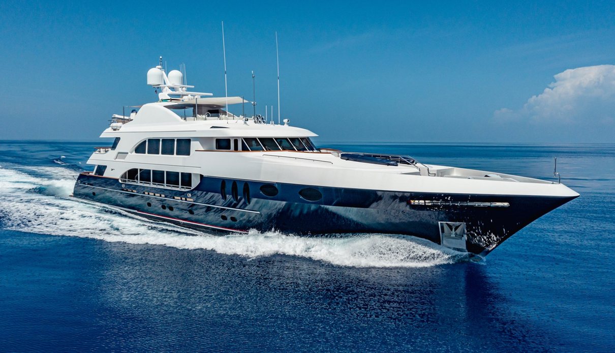 Mirabella yacht, Trinity Yachts